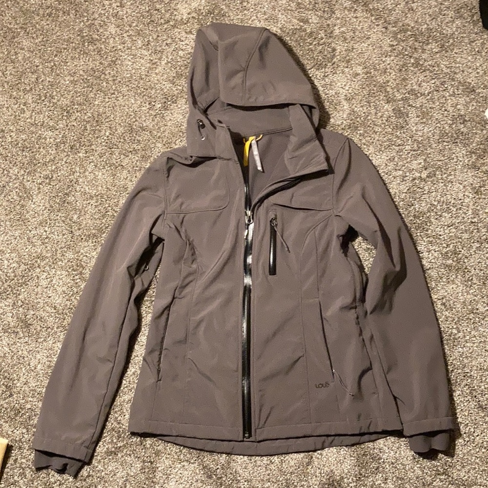 Lolë jacket